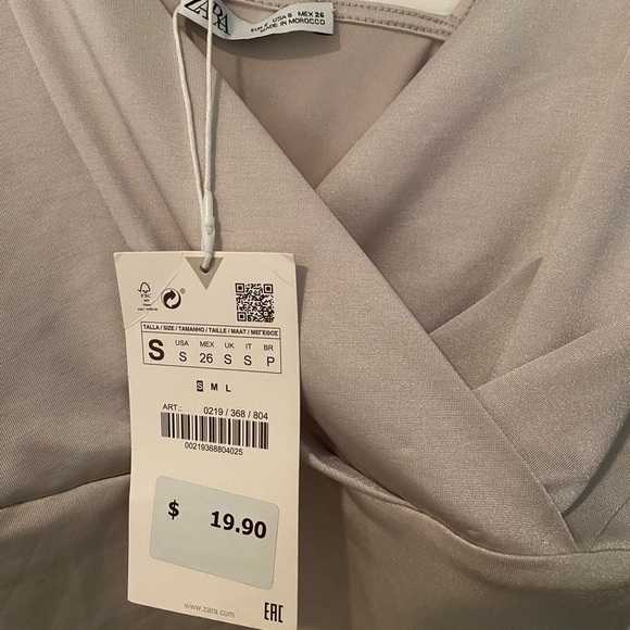 COPY - Zara Crop Top - Picture 3 of 4